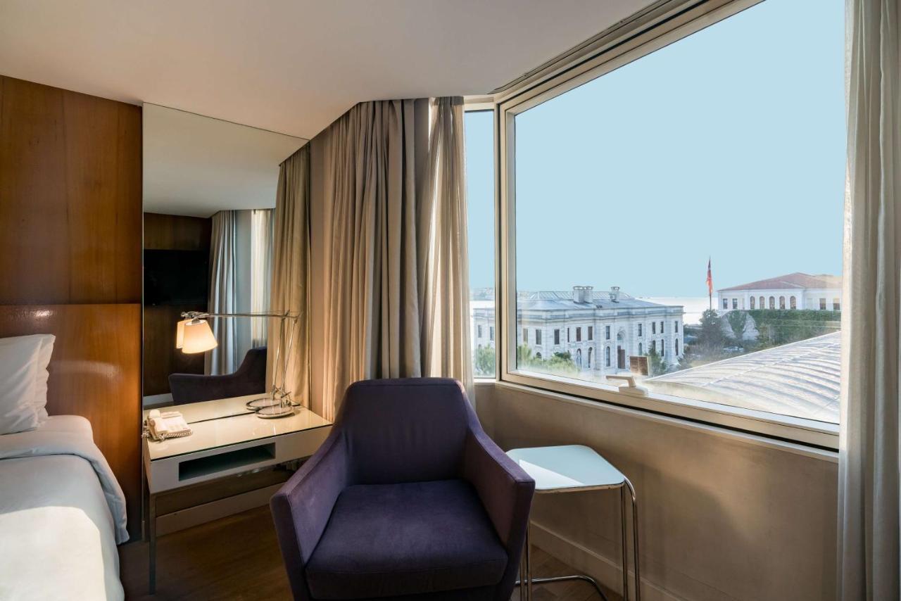 Radisson Blu Bosphorus Hotel Istambul Exterior foto A room at the hotel