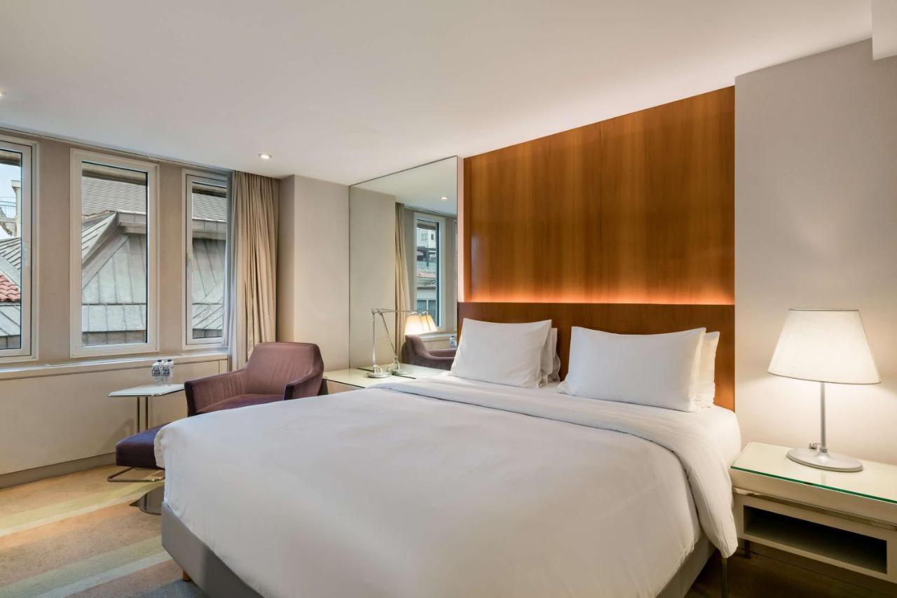 Radisson Blu Bosphorus Hotel Istambul Exterior foto A room at the hotel