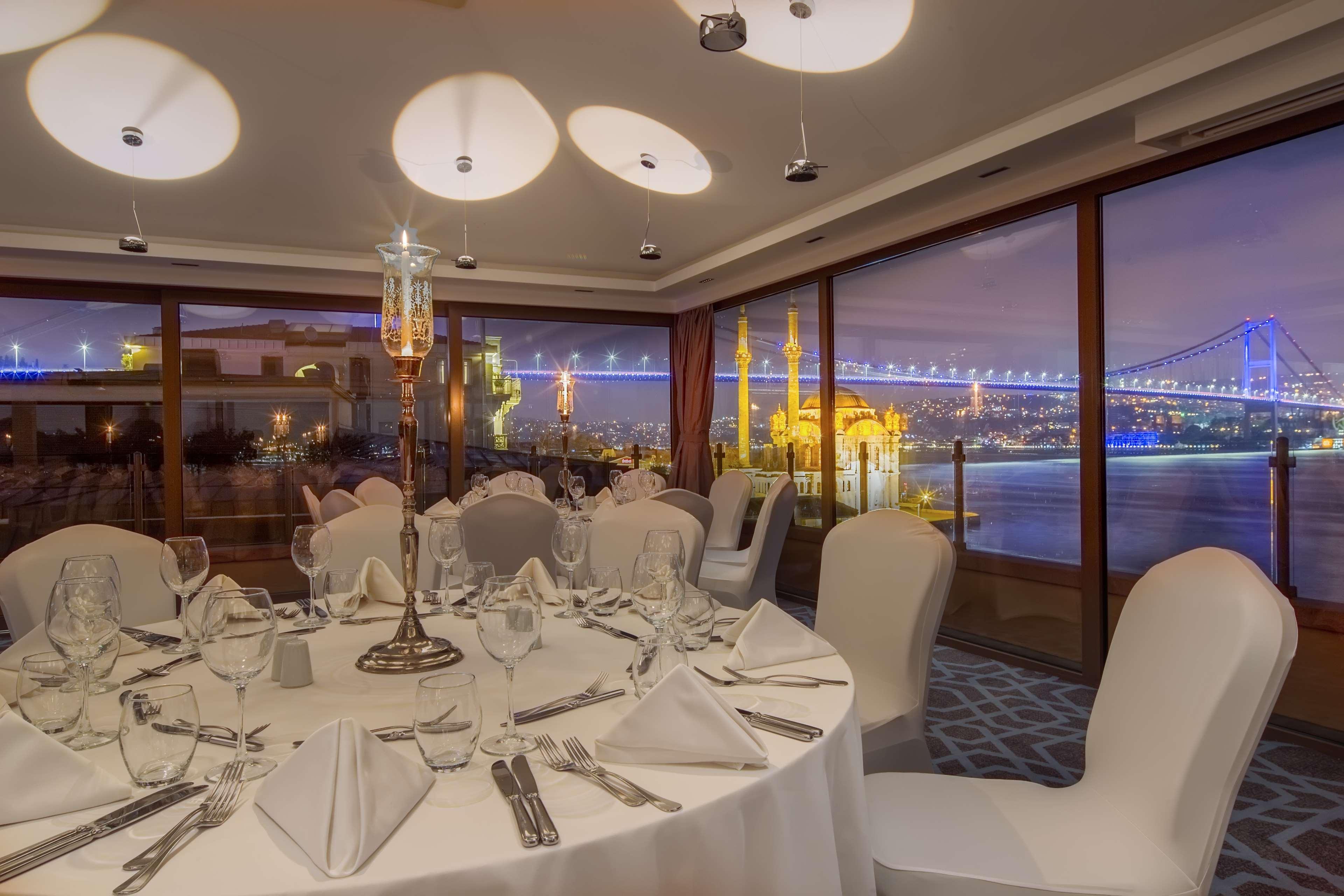 Radisson Blu Bosphorus Hotel Istambul Exterior foto The Bosphorus