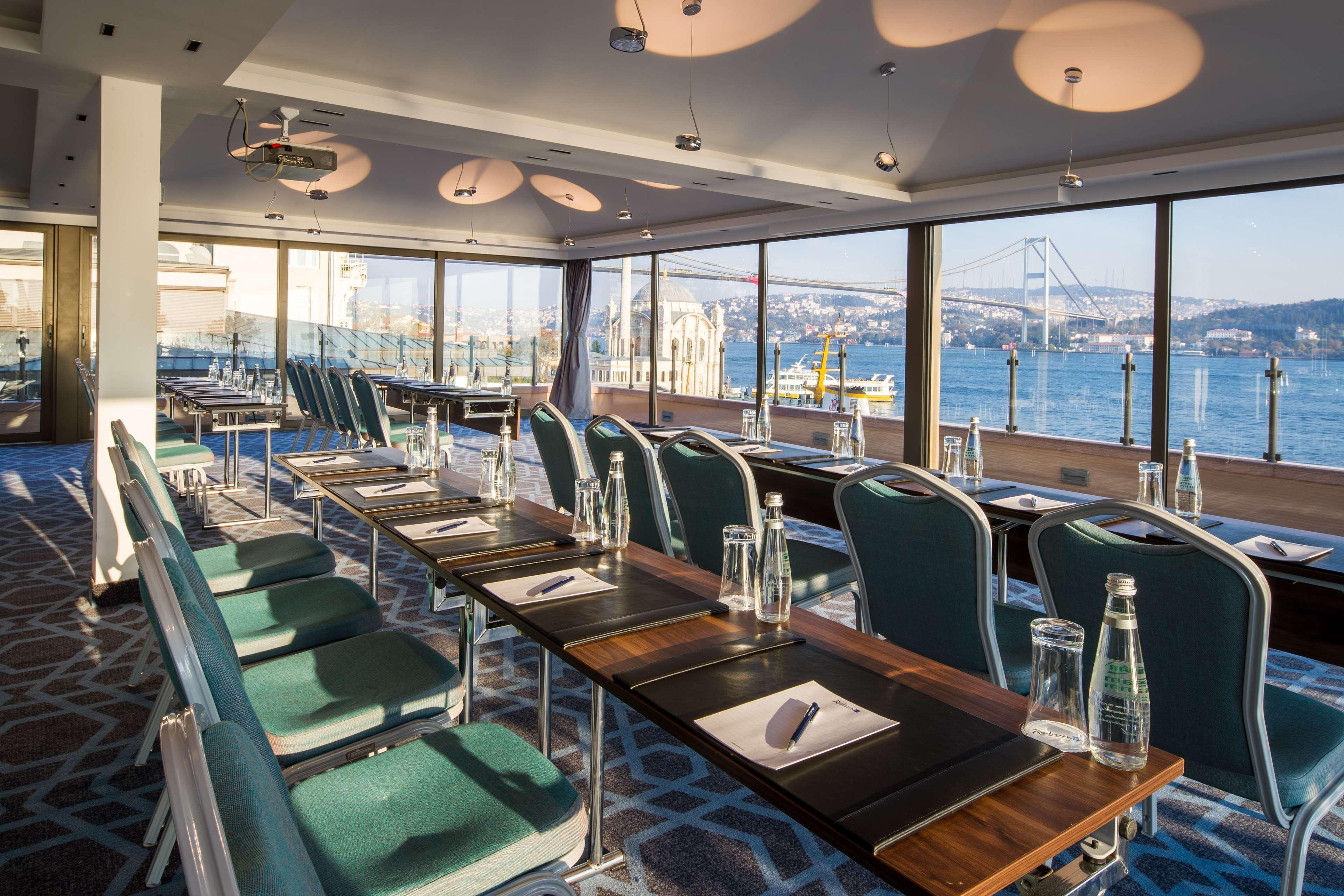 Radisson Blu Bosphorus Hotel Istambul Exterior foto The Marina Room